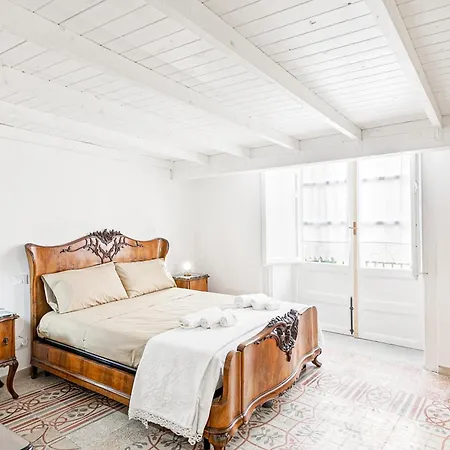 Daire Palazzo Dei Normanni Stylish